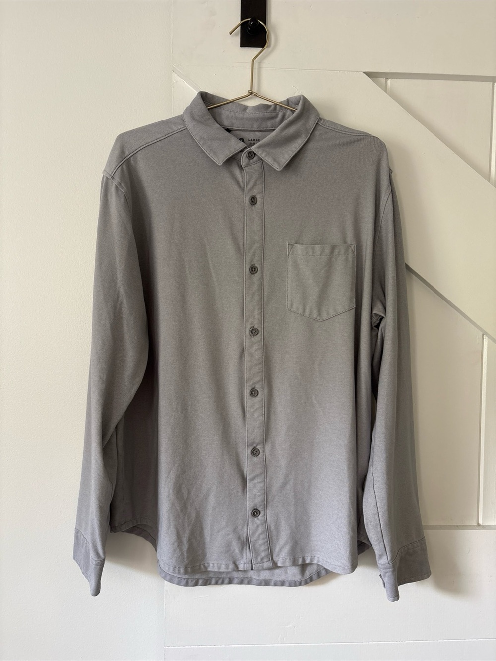 VRST Gray Long Sleeve Performance Button Down Shirt Size Large Sweat Wicking